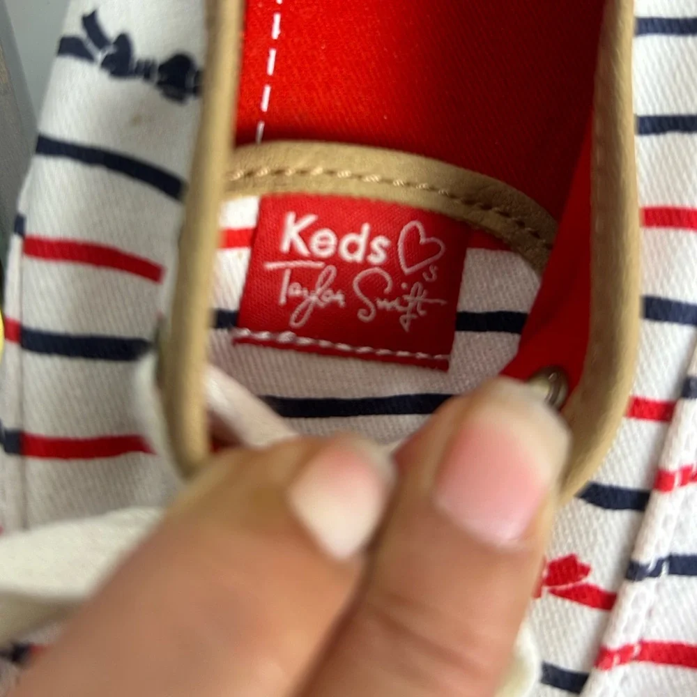 Keds X Taylor Swift TS Bow Striped Sneakers Womens Sz 9.5 Engagement Dress vibes